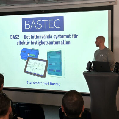 Ola ger tips om funktioner i BAS2-systemet 